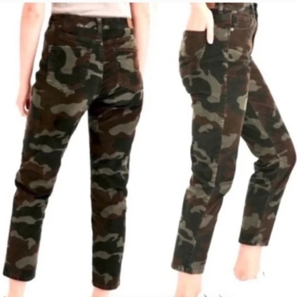 NWOT American Eagle Mom Corduroy Camo Jeans - Picture 7 of 7